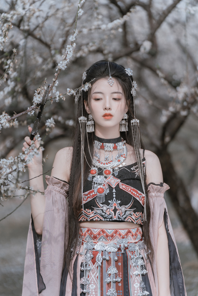 招魂 封面